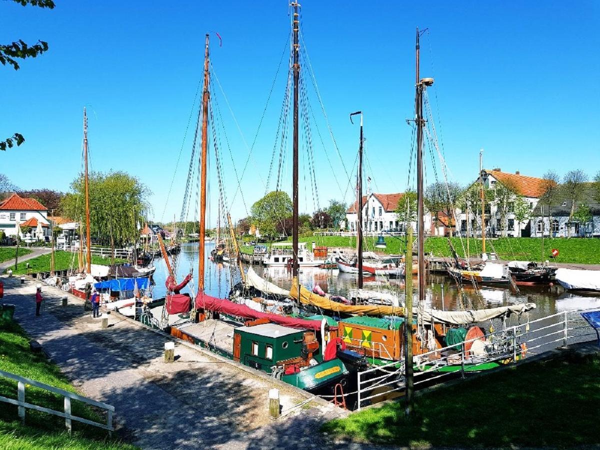 Hotel Up Diek Carolinensiel Buitenkant foto